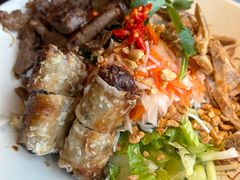 -大头虾越式风味餐厅(光明广场店)