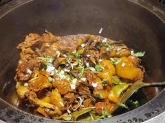 -山河屯铁锅炖·非遗东北菜(南山店)