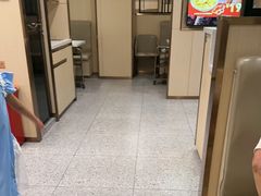 -七欣天香辣蟹火锅(闵行浦江欢乐颂店)