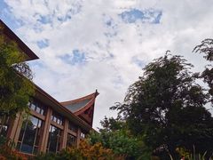 -七彩云南古滇温泉山庄