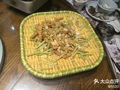 -黄泥岗·地道湖北菜(奥特莱斯店)