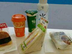 -全家便利店(崂山路四店)