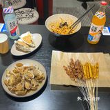 南京西路有绝活的小吃