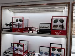 -翰佐蔡司小乐圆·依视路星趣控·暴龙眼镜折扣店