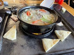 -有一锅·野生菌黑山羊腊排骨火锅(古城北门店)
