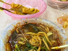 -老邮差酸辣粉麻辣烫(步行街店)