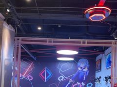 -VR+乐园·VR电竞·家庭亲子·密室逃脱·轰趴团建