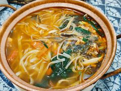 -云南李记罐罐米线饵丝小吃(汉中门金鹰店)