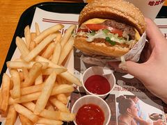 -The Habit Burger Grill 哈比特汉堡(复兴soho店)