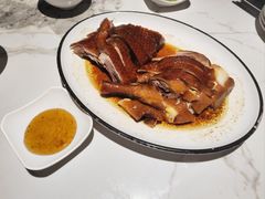 烧鹅拼酱油鸡-香港深井掂檔烧鹅茶餐厅(海韵城店)