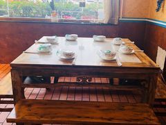 靠窗位-兔行天下-鸿鹤鲜锅兔(中海国际店)