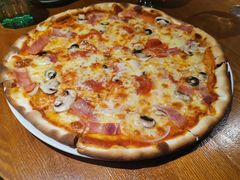-JINNS锦时 steak&pizza(浸信会礼拜堂旧址店)