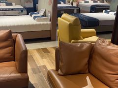 -百安居装修建材卖场(南山店)