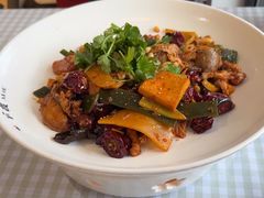 -拿渡·水煮鱼麻辣香锅(王府井奥莱·香江小镇店)