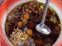 -爆炸头阿姨小四川正宗川味小吃(无任何分店)