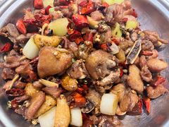 干锅蒜香鸡-刘胖子家常菜·蹄花焖藕(江汉路总店)