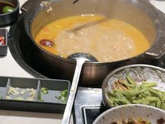 -喃喃椰·糟粕醋·椰子鸡火锅(七堡花园店)