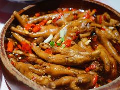 糯叽叽香辣鸡爪-乐乐大排档·30年老字号(浙江路店)