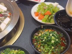 -沸炉重庆老火锅(军事博物馆店)