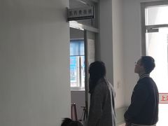 场地-上海大学校医院-停车场