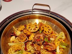 -何师傅美蛙鱼头(汉街店)
