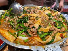 牛肉八带鱼饼土豪锅-京玉菲饭店(李村店)