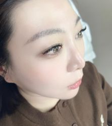 -爱美睫美甲会馆