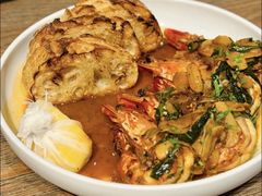 -ROAST coffee & eatery
