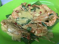 -明记烧鱼美味店