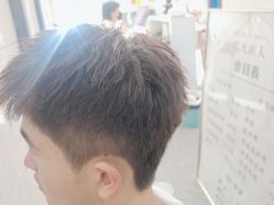 -MOVAN  HAIR莫凡匠人发型屋