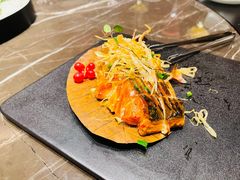 烟熏青鱼-海派悦庭·海胆烧麦·新融合菜(凯德广场店)