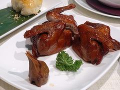 脆皮烧乳鸽-御宝轩(益丰·外滩源店)