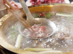 -周老三跷脚牛肉·全牛火锅(非遗传承店)