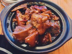 -野山舂·贵州现舂酸汤火锅(鸿通城店)