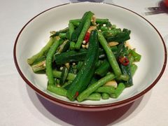 黏汁秋葵炒长豆角-老湘亲·品鉴湘菜(蔡塘爱琴海店)