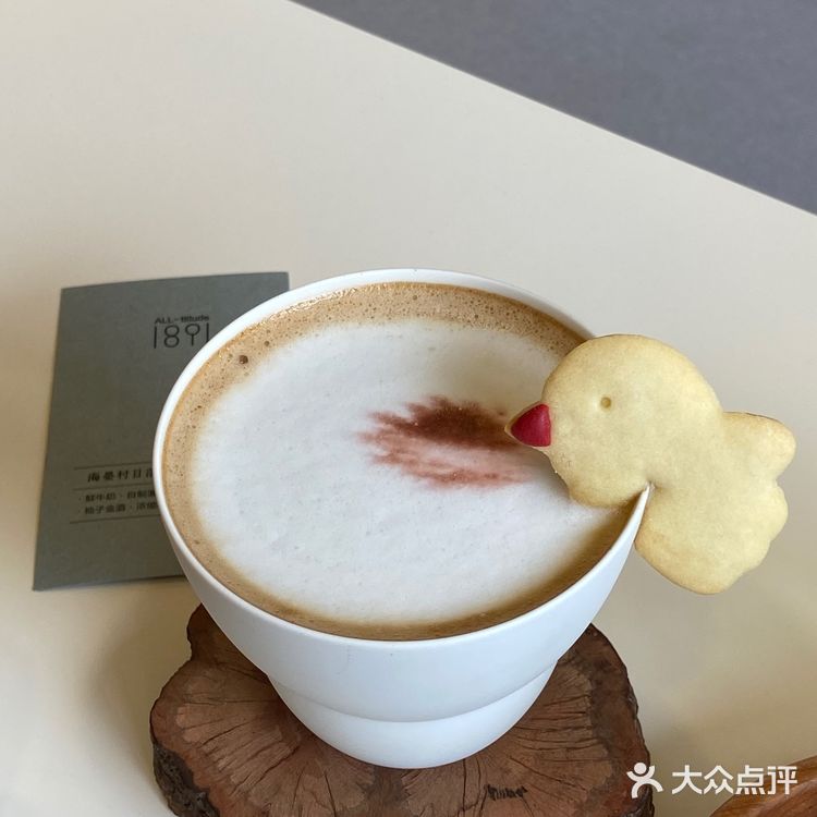 他家还有很多好吃的面包售卖