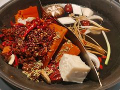 -贰回巷火锅馆(钟楼店)