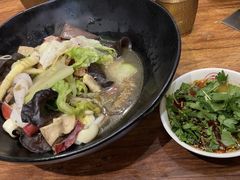 -万记麻辣烫国展总店