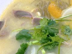 -小杨生煎(金山百联购物中心3楼店)