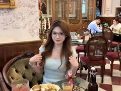 -秘密旅行Bonjour(黑金冠 江南西店)