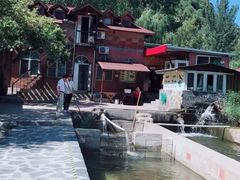 -北京水岸山吧度假村(雁栖镇店)
