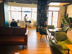 -ZING COFFEE 镜咖啡