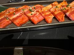 -山川小町·极番烧肉(新地假日广场店)