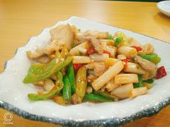 藕尖小炒肉-万景饭店·鱼街农家菜