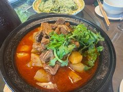 -土砂锅生态山庄·非遗砂锅雅鱼