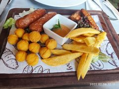 -YUE·6·西式融合餐厅(外滩六号店)