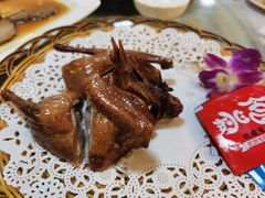 脆皮乳鸽-金碧轩粤菜海鲜大酒楼
