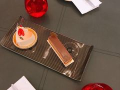 -Salon de The de Joel Robuchon(外滩18号店)