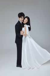 -喜爱高定婚纱摄影