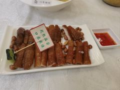 -津津菜馆(绝没分店)